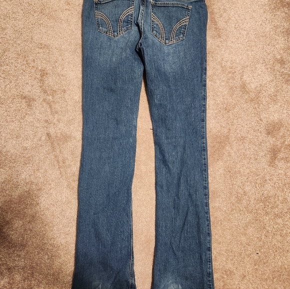 Hollister Jeans - Picture 2 of 3